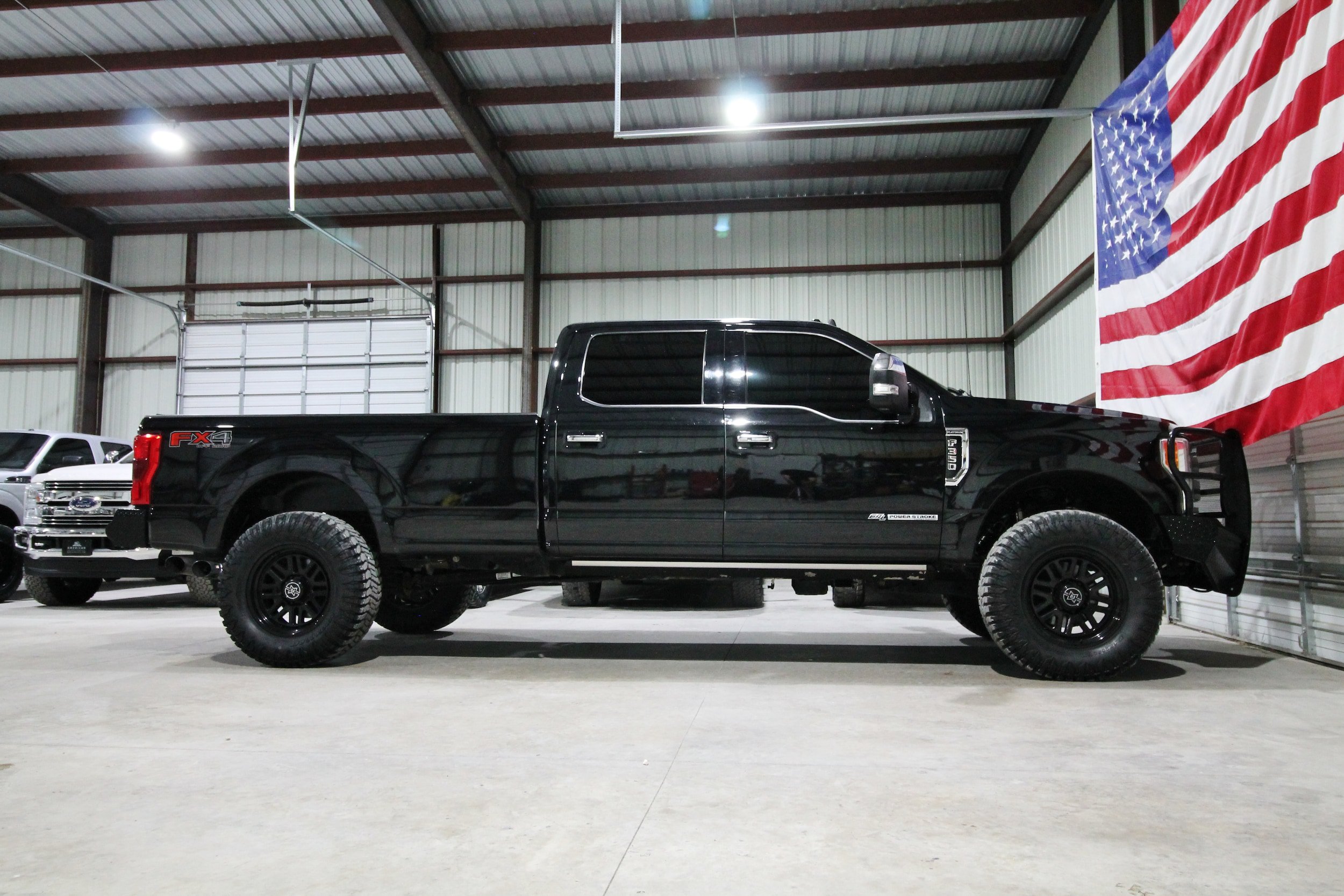 Used 2019 Ford F350 Platinum w/ Platinum Ultimate Package AWD/4WD image 15