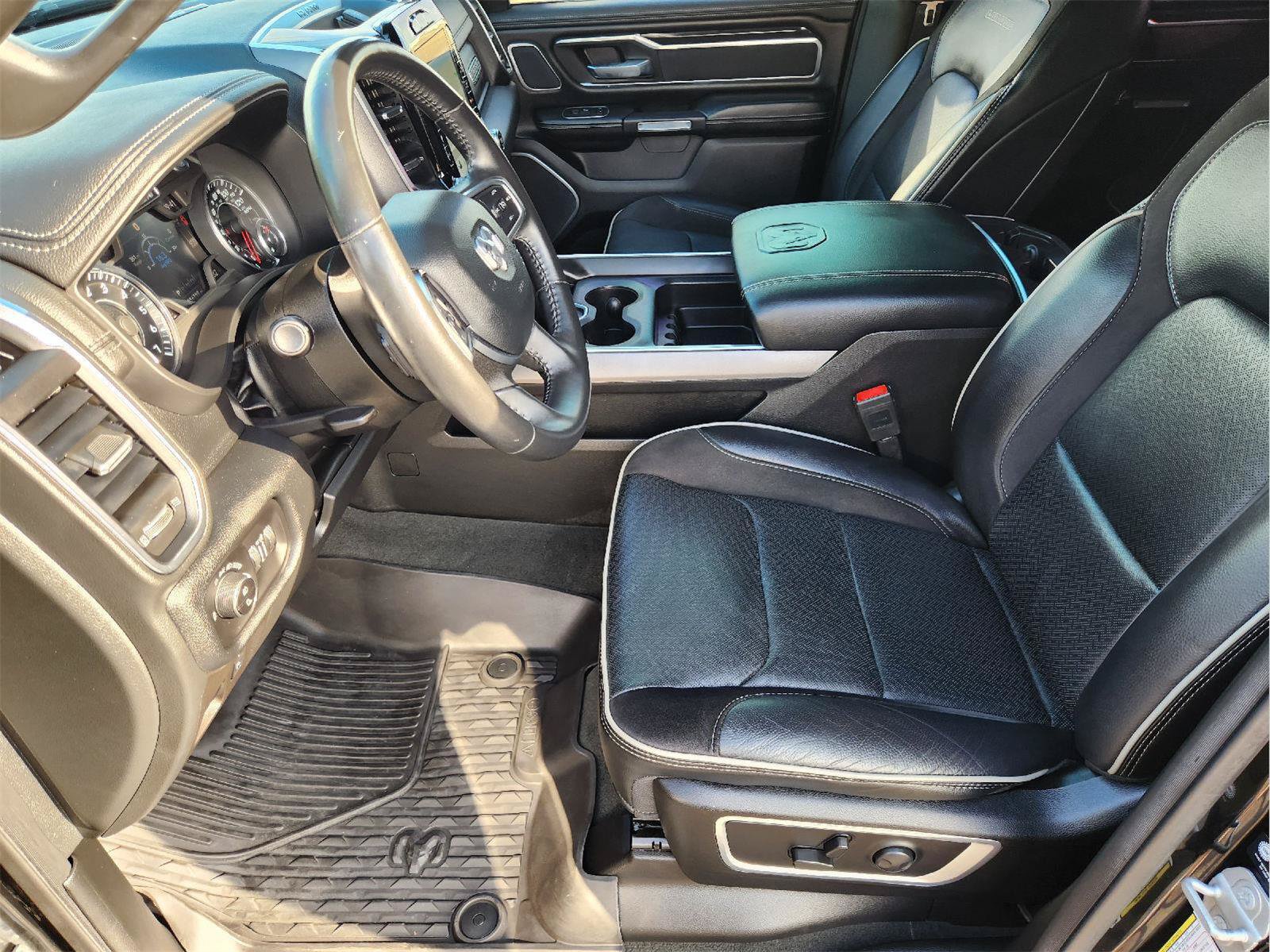 Used 2022 RAM 1500 Laramie AWD/4WD image 15