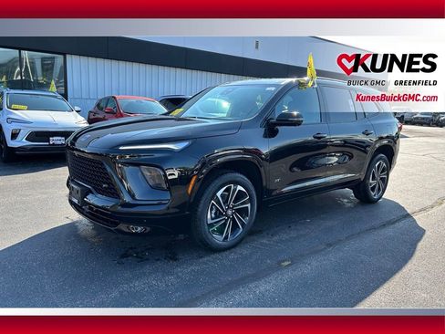 New 2026 Buick Enclave Sport Touring w/ LPO, Floor Liner Package image 3