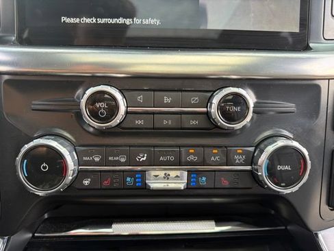 Used 2022 Ford F150 Lariat w/ Equipment Group 502A High AWD/4WD image 22