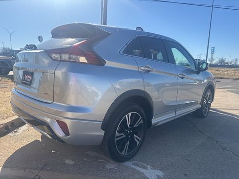Used 2023 Mitsubishi Eclipse Cross SE image 7