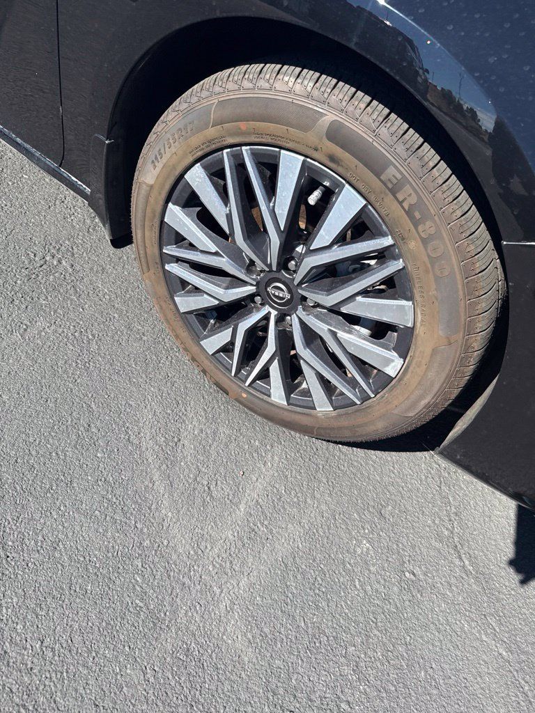 Used 2023 Nissan Altima 2.5 SV FWD image 4
