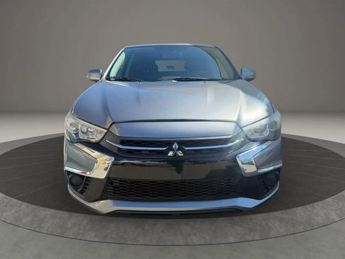 Used 2018 Mitsubishi Outlander Sport ES image 2