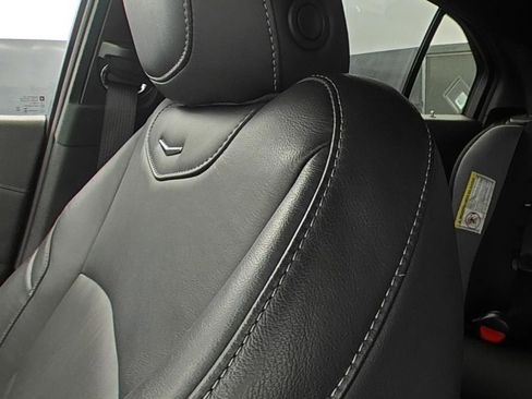 Used 2024 Cadillac XT4 Premium Luxury FWD image 9