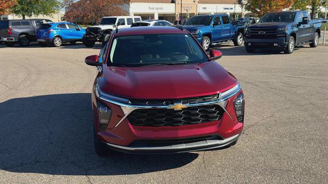 Certified 2024 Chevrolet Trax LT w/ Driver Confidence Package FWD image 3
