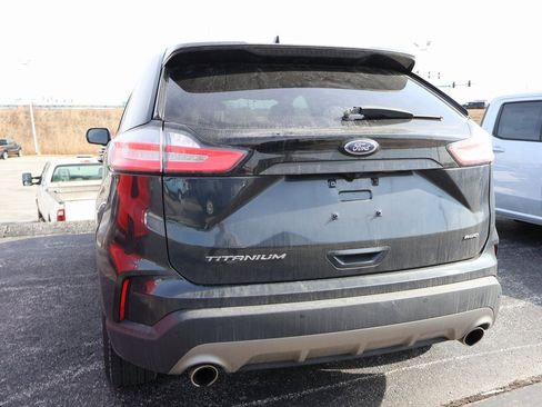 Used 2022 Ford Edge Titanium image 6