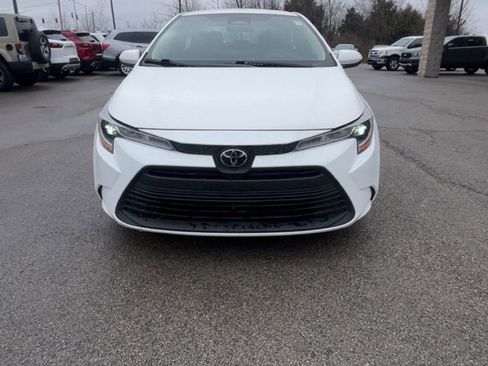 Used 2024 Toyota Corolla LE image 4
