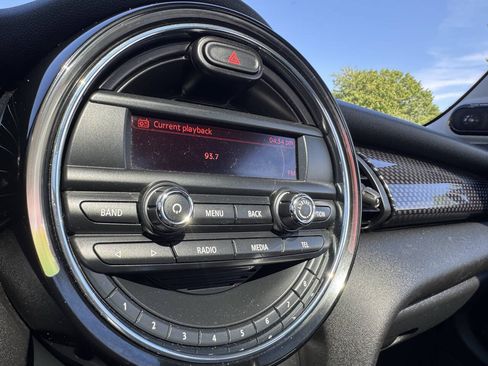 Used 2015 MINI Cooper S FWD image 16