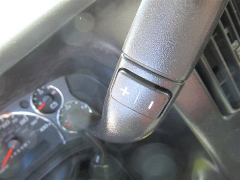 Used 2014 Chevrolet Express 2500 image 20