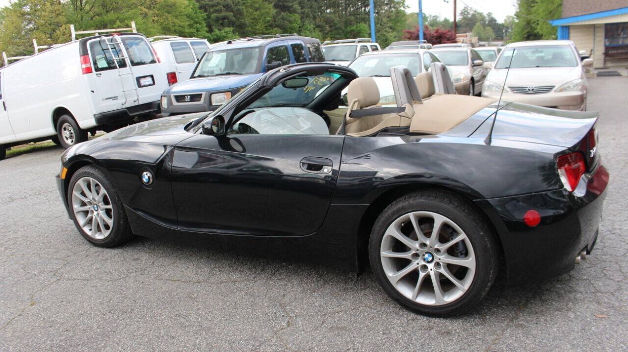 Used 2006 BMW Z4 3.0i RWD image 6