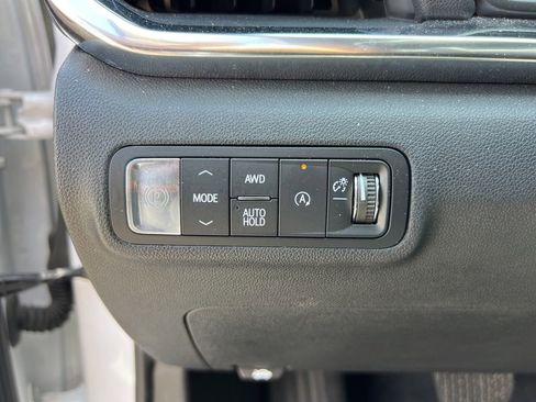 Used 2025 GMC Terrain Elevation AWD/4WD image 11