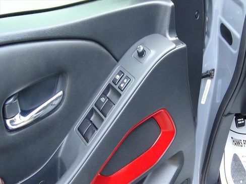 Used 2023 Nissan Frontier PRO-4X w/ Pro Convenience Package image 15