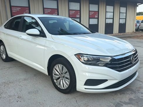 Used 2020 Volkswagen Jetta S w/ Driver Assistance Package FWD image 3