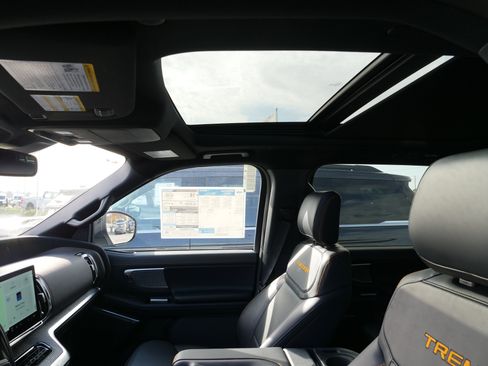 New 2025 Ford Expedition Tremor image 27