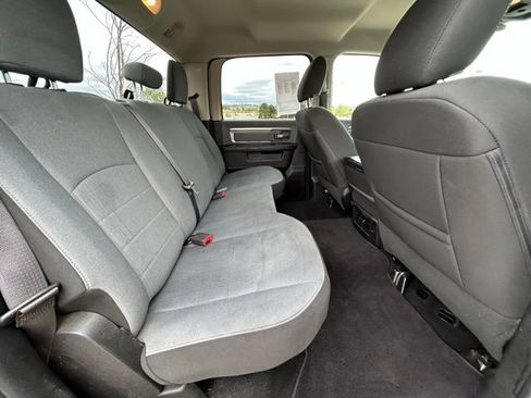 Used 2021 RAM 1500 Classic SLT AWD/4WD image 31
