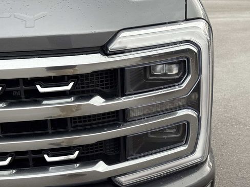 Used 2024 Ford F250 Platinum w/ Tremor Off-Road Package image 12