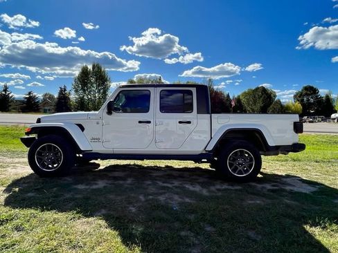 Used 2021 Jeep Gladiator Overland w/ Popular Equipment Package AWD/4WD image 11