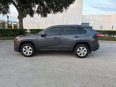 Used 2024 Toyota RAV4 LE FWD image 2