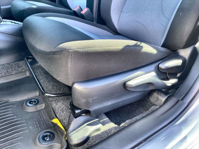 Certified 2019 Toyota Prius C FWD image 12