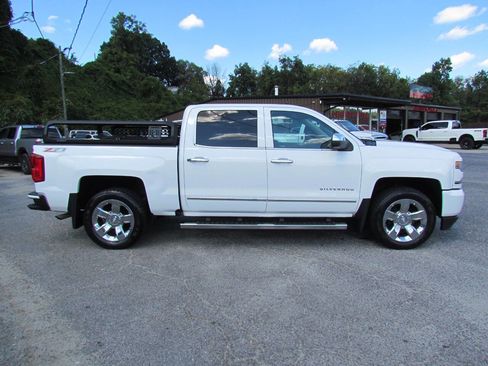 Used 2016 Chevrolet Silverado 1500 LTZ Z71 w/ LTZ Plus Package image 8