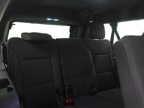 Used 2023 GMC Yukon XL SLE image 12