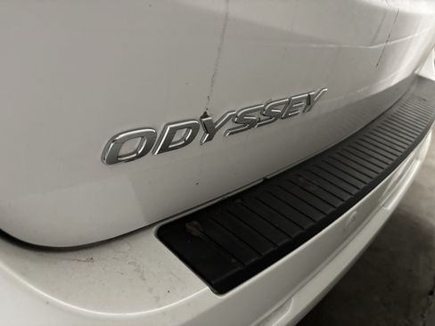 Certified 2026 Honda Odyssey Elite image 3