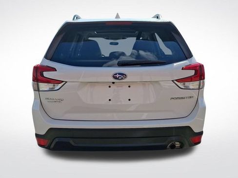 Used 2023 Subaru Forester Premium AWD/4WD image 5