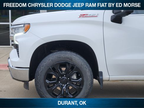 Used 2023 Chevrolet Silverado 1500 LTZ w/ Z71 Off-Road Package image 7