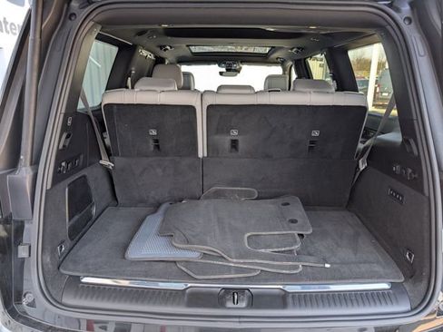 Used 2025 Jeep Grand Wagoneer 4WD image 21