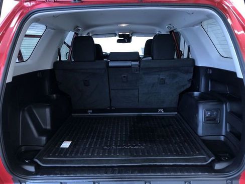 Certified 2020 Toyota 4Runner TRD Off-Road image 31