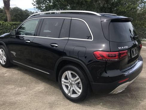 Used 2023 Mercedes-Benz GLB 250 image 4