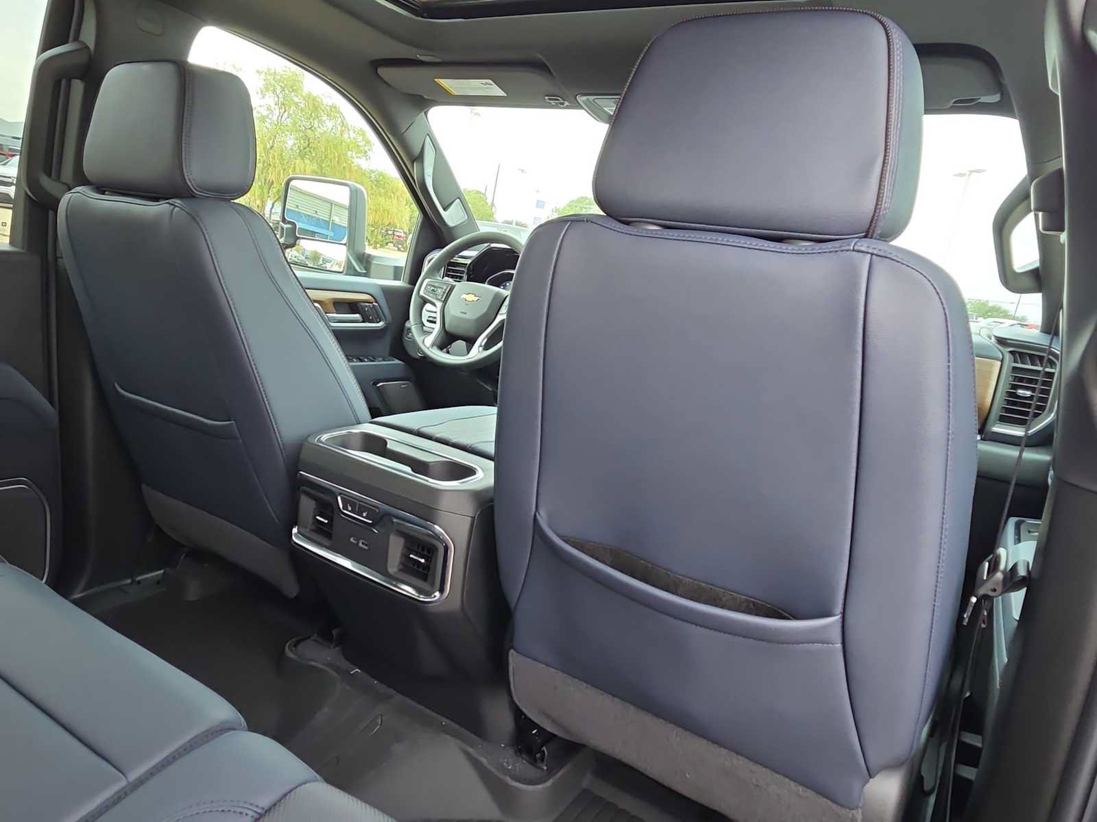 New 2026 Chevrolet Silverado 2500 High Country w/ Technology Package AWD/4WD image 16