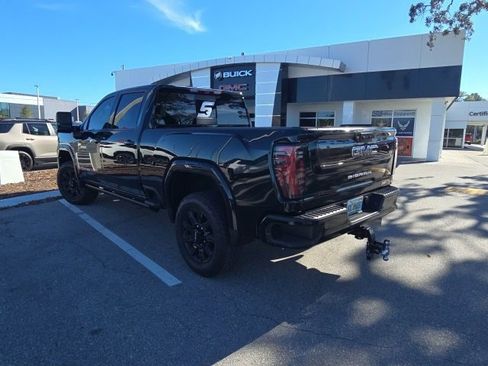 Used 2024 GMC Sierra 2500 AT4 w/ AT4 Premium Plus Package image 4