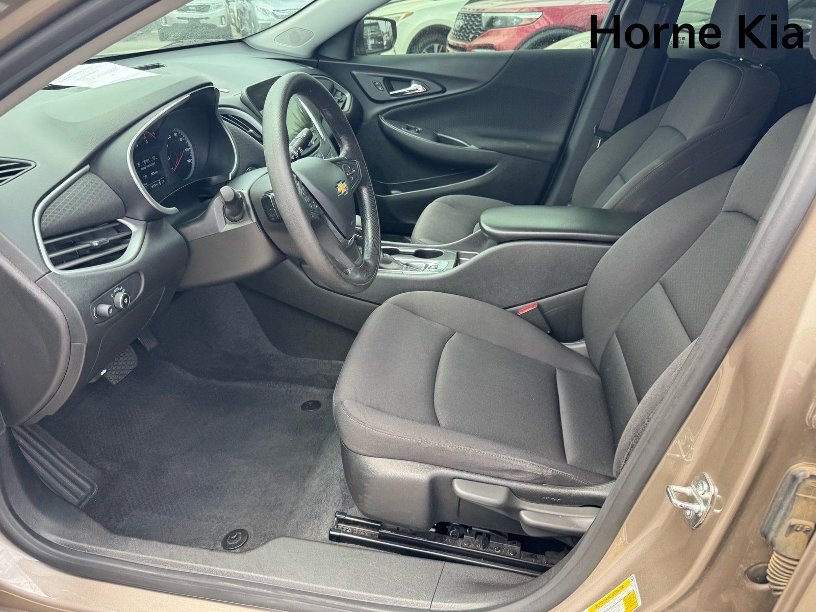 Used 2023 Chevrolet Malibu LS FWD image 10