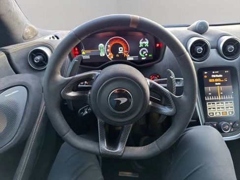 Used 2020 McLaren 600LT Spider image 10