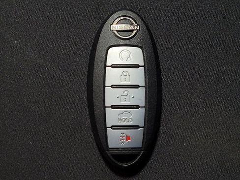 Used 2025 Nissan Altima 2.5 SV FWD image 32
