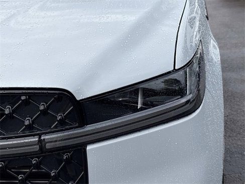 New 2025 Lincoln Navigator L Reserve w/ Jet Appearance Package image 10