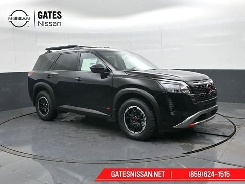 New 2026 Nissan Pathfinder Rock Creek image 4