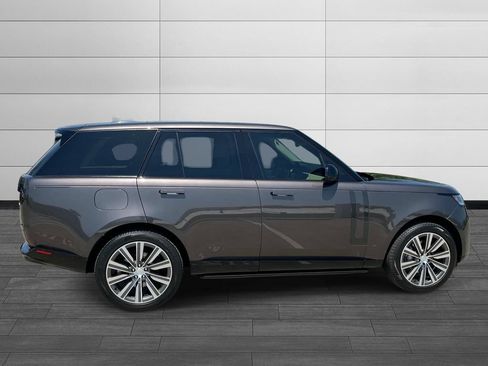 Certified 2023 Land Rover Range Rover SE AWD/4WD image 6