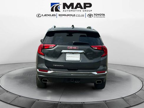 Used 2019 GMC Terrain Denali w/ Advanced Safety Package FWD image 4