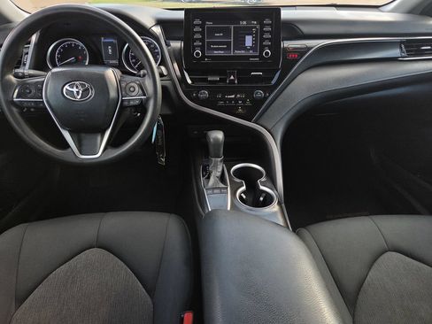 Used 2022 Toyota Camry LE w/ Carpet Mat Package (TMS) FWD image 6