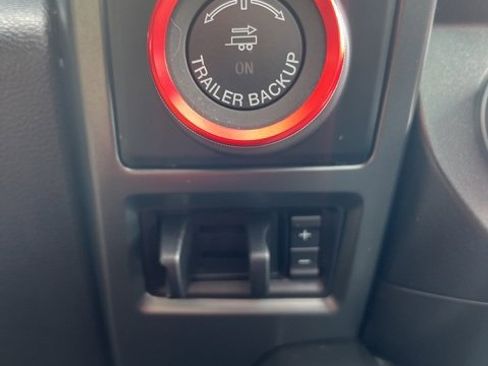 Used 2018 Ford F150 Lariat w/ Equipment Group 502A Luxury image 37