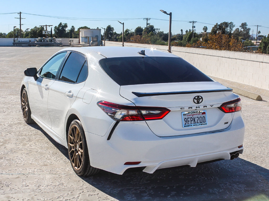 Used 2023 Toyota Camry SE w/ Protection Package (Q2) (TMS) FWD image 4