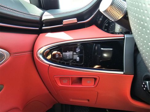 Used 2025 Genesis GV70 3.5T Sport w/ Sport Advanced Package image 34