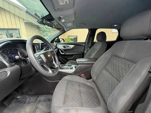 Used 2022 Chevrolet Blazer LT w/ LPO, Black Accent Package FWD image 17