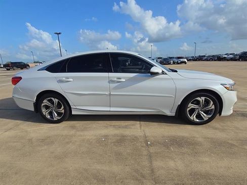 Used 2018 Honda Accord EX-L image 4