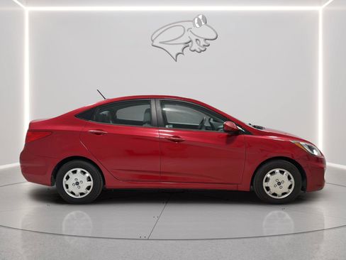 Used 2014 Hyundai Accent GLS FWD image 6