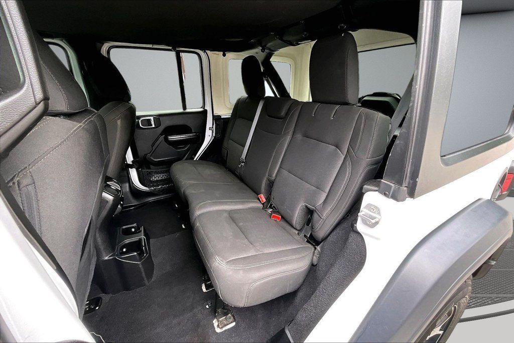 Used 2018 Jeep Wrangler Unlimited Sport S AWD/4WD image 22