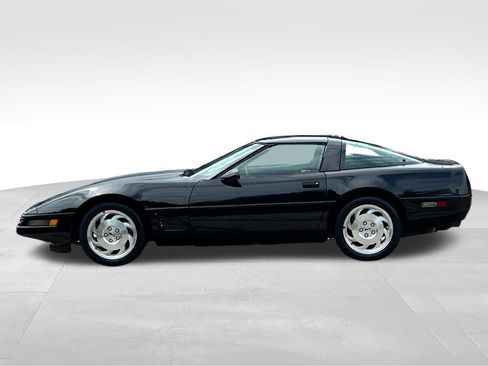 Used 1995 Chevrolet Corvette Coupe RWD image 13