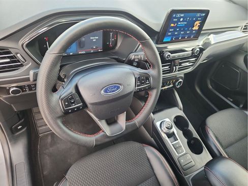 Used 2025 Ford Escape ST-Line AWD/4WD image 10